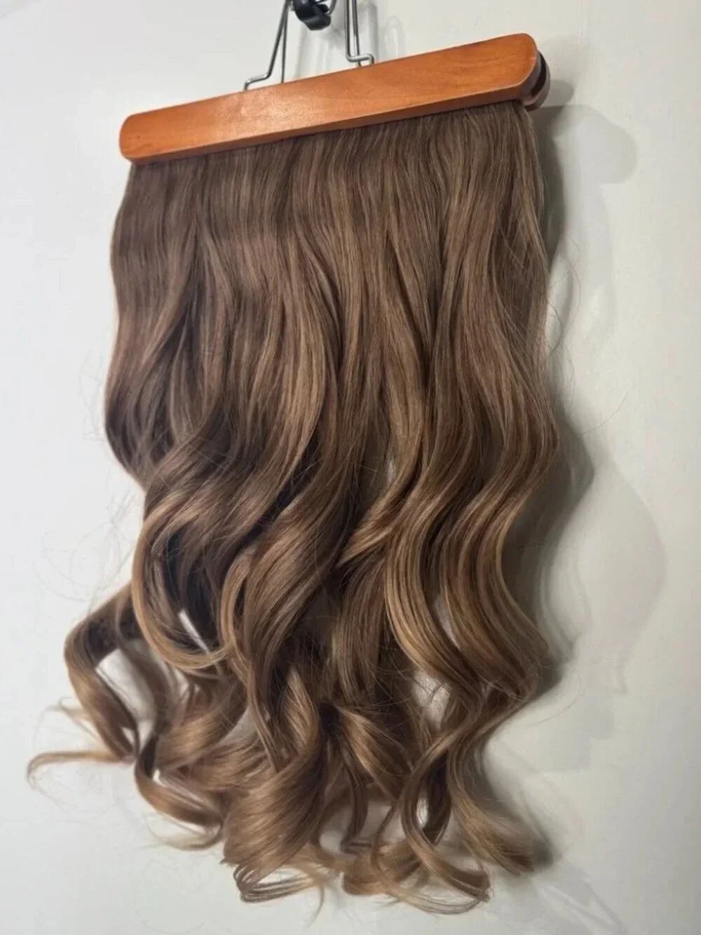 20” Human Hair Blend Clip-In Extensions – Wavy Natural Brown with Caramel Ombre